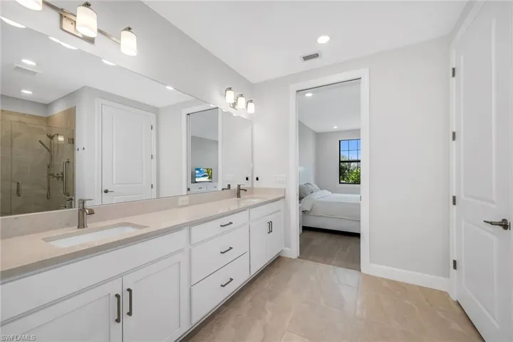15324 Lucerna St 102, Naples, Florida 34145