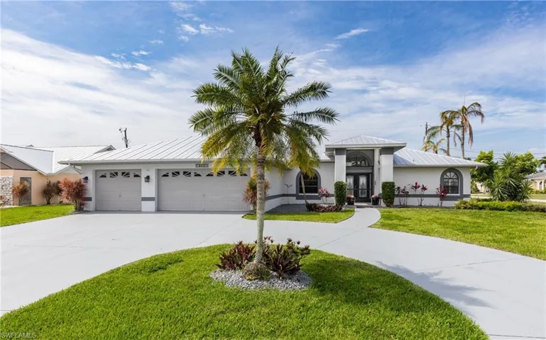 512 SE 33rd  TER, Cape Coral, FL 33904