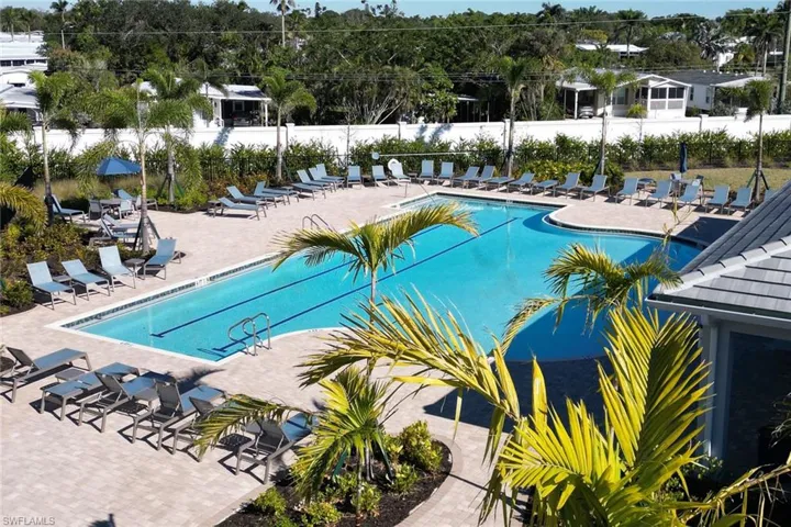 831 Enbrook Loop, Naples, Florida 34114