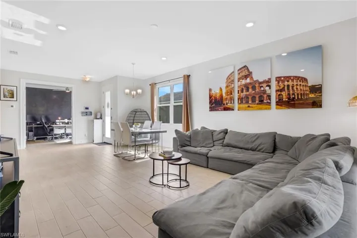 831 Enbrook Loop, Naples, Florida 34114