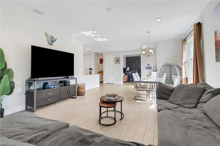 831 Enbrook Loop, Naples, Florida 34114