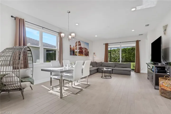 831 Enbrook Loop, Naples, Florida 34114