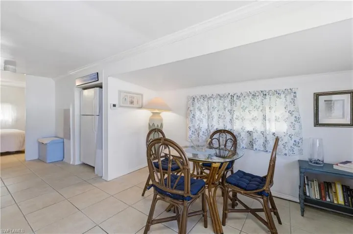 17 Jade Dr 17j, Naples, Florida 34114
