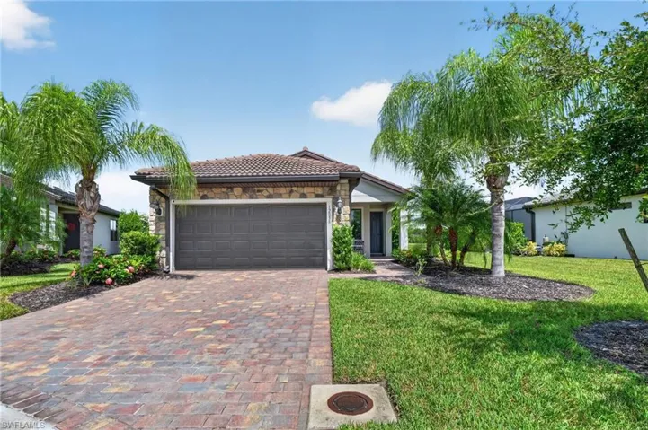 12056 Westmoreland Way, Fort Myers, Florida 33913