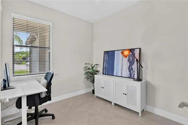 12056 Westmoreland Way, Fort Myers, Florida 33913