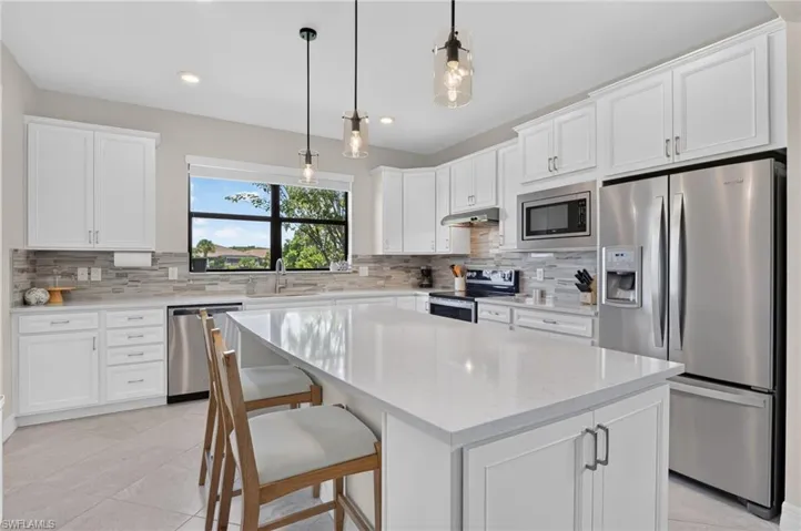 12056 Westmoreland Way, Fort Myers, Florida 33913