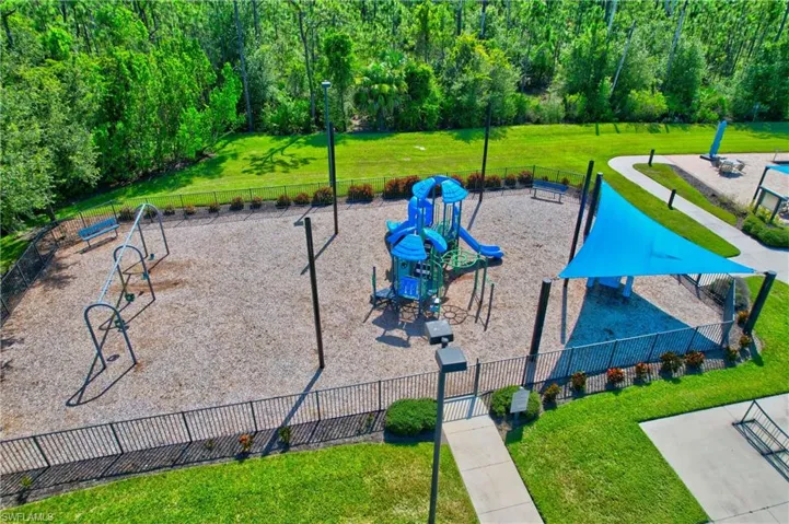 12056 Westmoreland Way, Fort Myers, Florida 33913