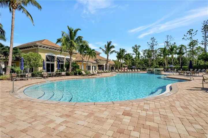 12056 Westmoreland Way, Fort Myers, Florida 33913