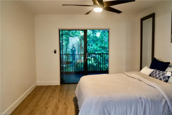 910  Vanderbilt Beach  RD, Naples, FL 34108