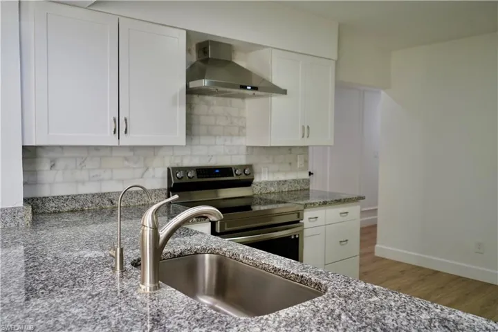 910  Vanderbilt Beach  RD, Naples, FL 34108