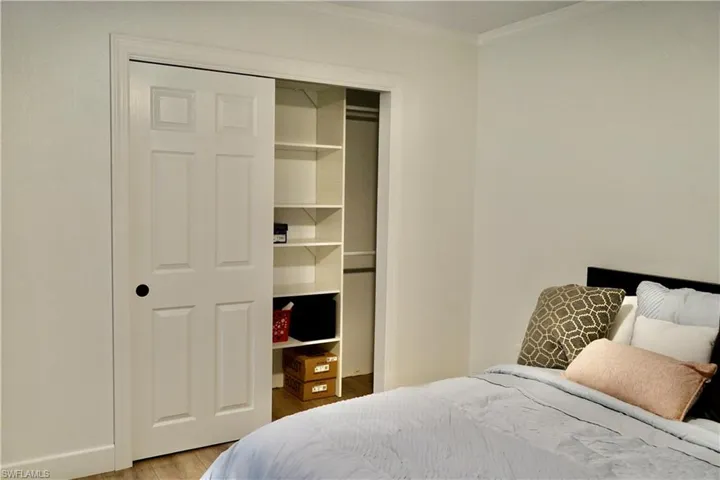 910  Vanderbilt Beach  RD, Naples, FL 34108