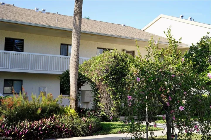 910  Vanderbilt Beach  RD, Naples, FL 34108