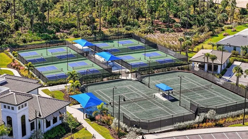 CommunityTennis/Pickleball Courts