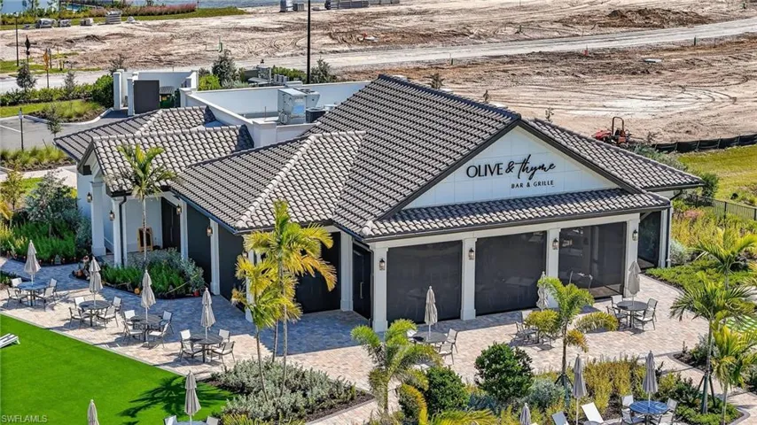 Community Bar & Grill