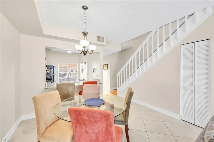 1044  Woodshire  LN, Naples, FL 34105