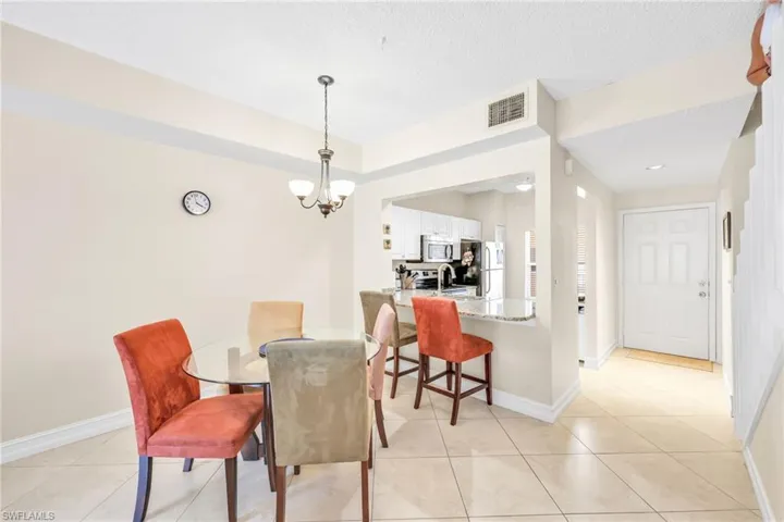 1044  Woodshire  LN, Naples, FL 34105