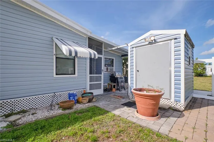 9020  Arbor  DR, North Fort Myers, FL 33903