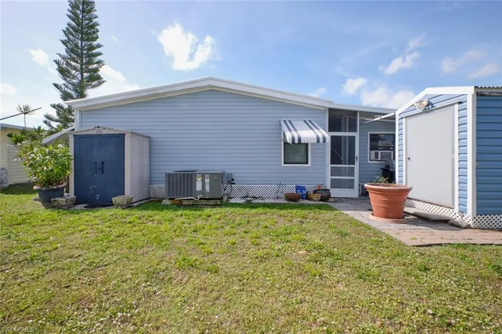 9020  Arbor  DR, North Fort Myers, FL 33903