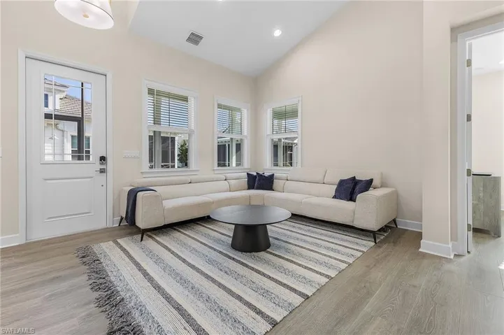 7243 Saona Ct, Naples Fl 34113