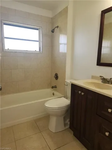 4714  Skyline  BLVD, Cape Coral, FL 33914