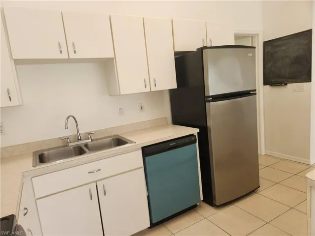4714  Skyline  BLVD, Cape Coral, FL 33914