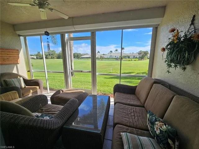 6740 Dennis Cir 103, Naples, Florida 34104