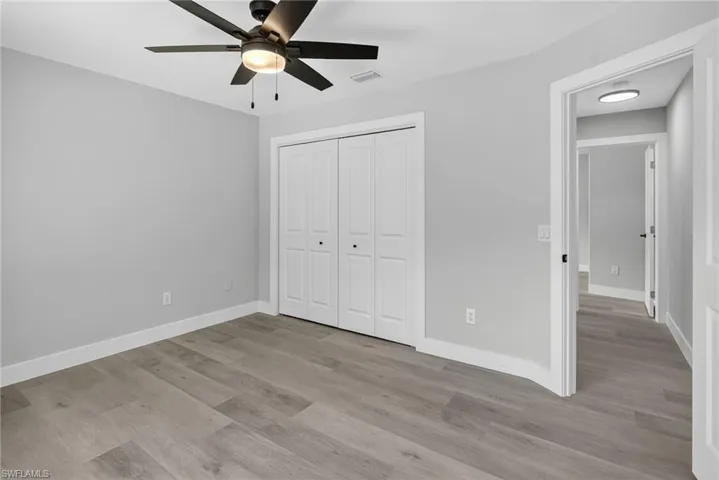 Guest bedroom with ceiling fan