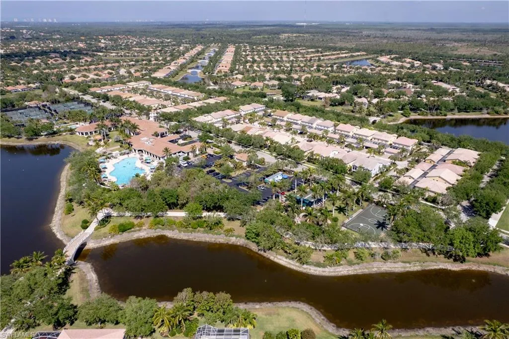 28260 Villagewalk CIR, Bonita Springs, FL 34135,225034180
