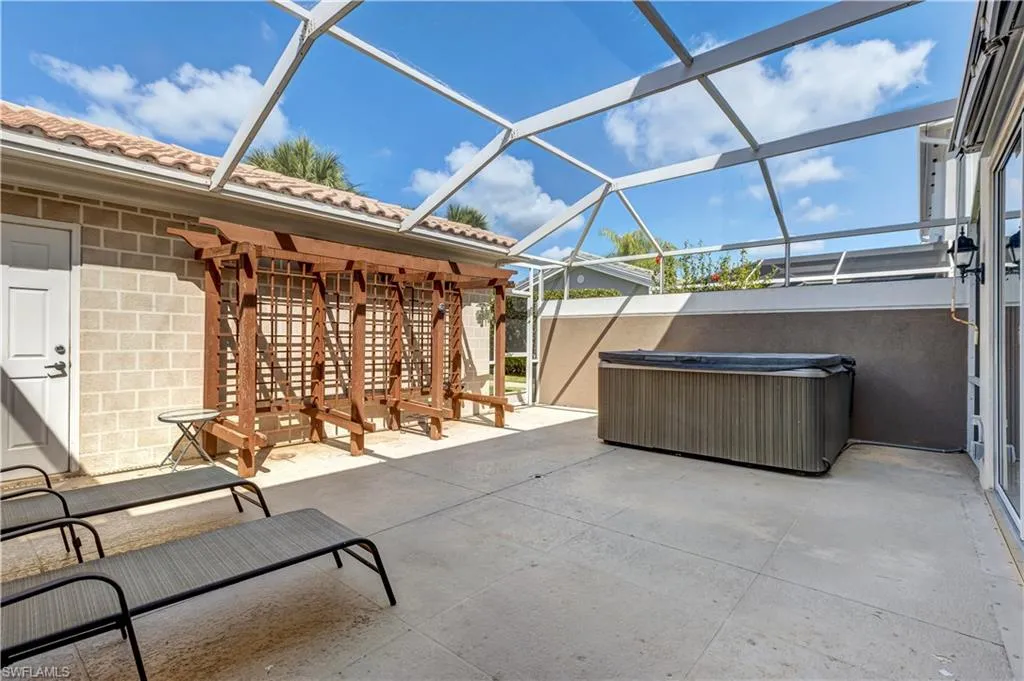 28260 Villagewalk CIR, Bonita Springs, FL 34135,225034180