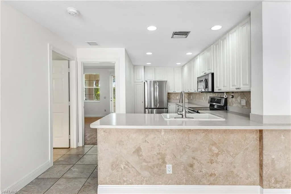 28260 Villagewalk CIR, Bonita Springs, FL 34135,225034180