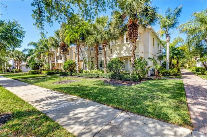 28260 Villagewalk CIR, Bonita Springs, FL 34135,225034180