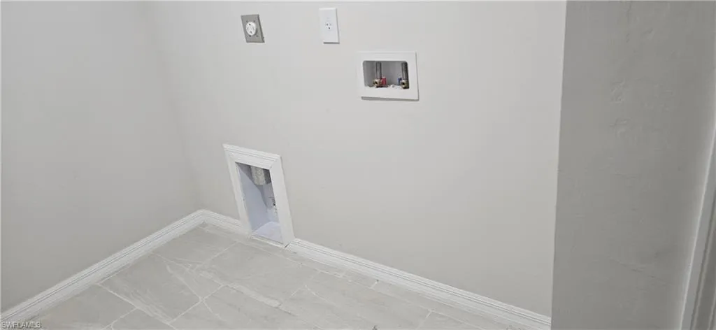 902 N 2nd Pl, Cape Coral, Florida 33909