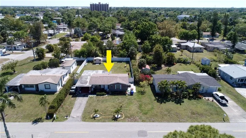 Aerial view featuring a residential view