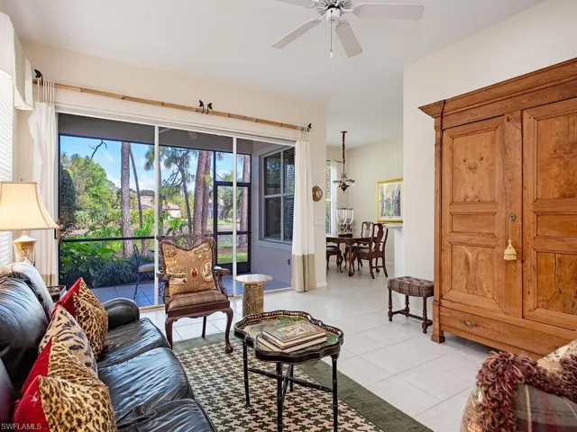 6431  Birchwood  CT, Naples, FL 34109