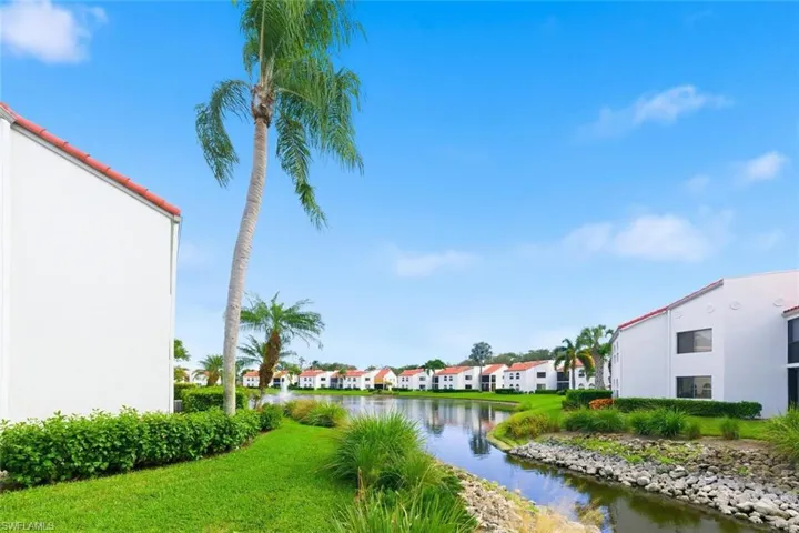 583  Beachwalk  CIR, Naples, FL 34108
