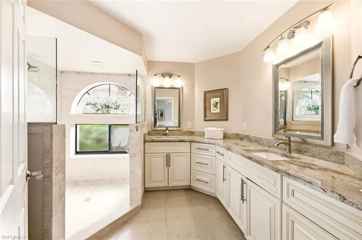 583  Beachwalk  CIR, Naples, FL 34108