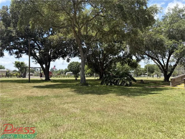 223 Pine Ln, Clewiston, Florida 33440