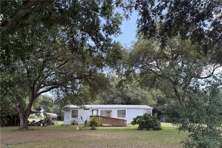 223 Pine Ln, Clewiston, Florida 33440