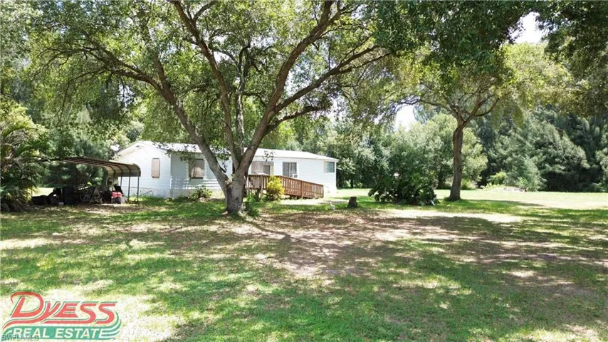 223 Pine Ln, Clewiston, Florida 33440
