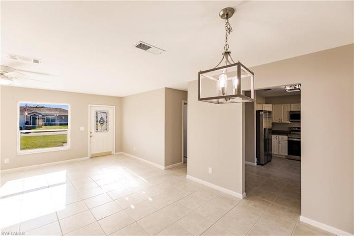 Family Dining/ Front Entry way