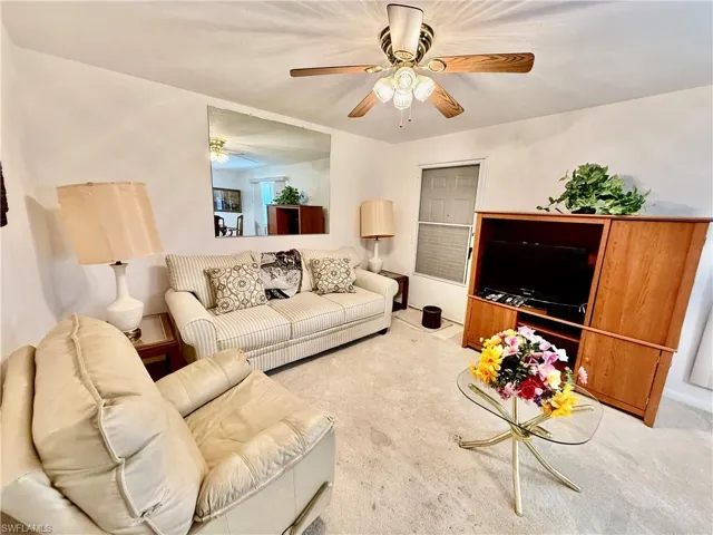 4 Desert Ash Ct, Lehigh Acres, Florida 33936