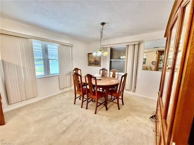 4 Desert Ash Ct, Lehigh Acres, Florida 33936