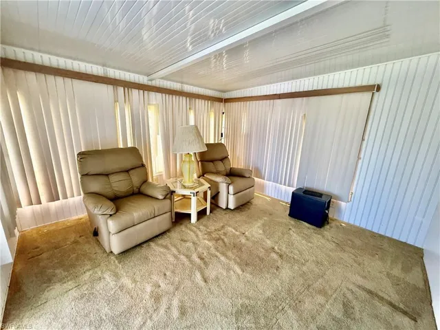 4 Desert Ash Ct, Lehigh Acres, Florida 33936