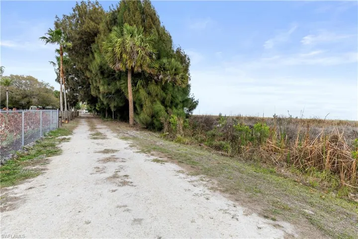 View of dirt / gravel road