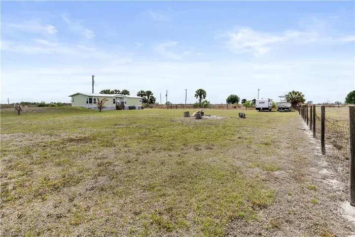 View of yard featuring a rural view
