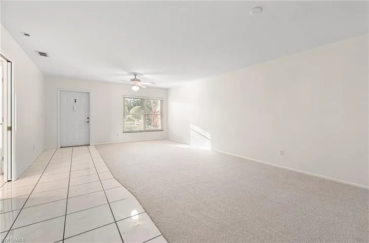 Large living area upon entry