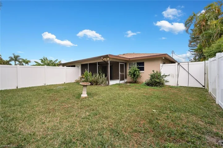 4212 Se 19th Pl A, Cape Coral, Florida 33904
