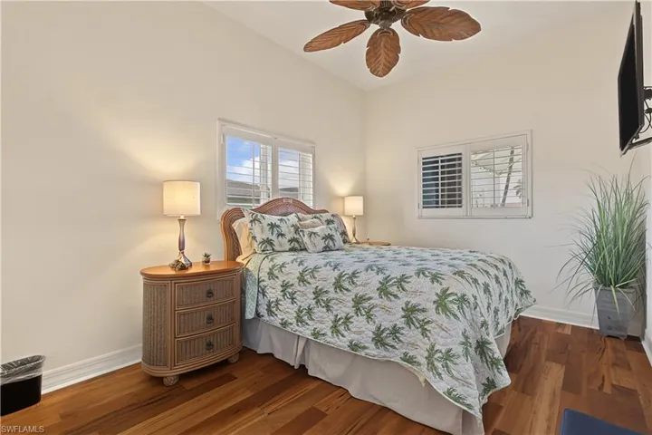 17542 Corallina Dr, Matlacha Isles, Florida 33991