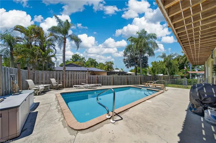 13442 Caribbean Blvd, Fort Myers, Florida 33905