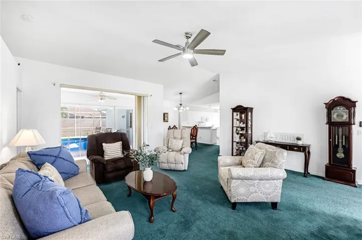 923 SW 37th  TER, Cape Coral, FL 33914